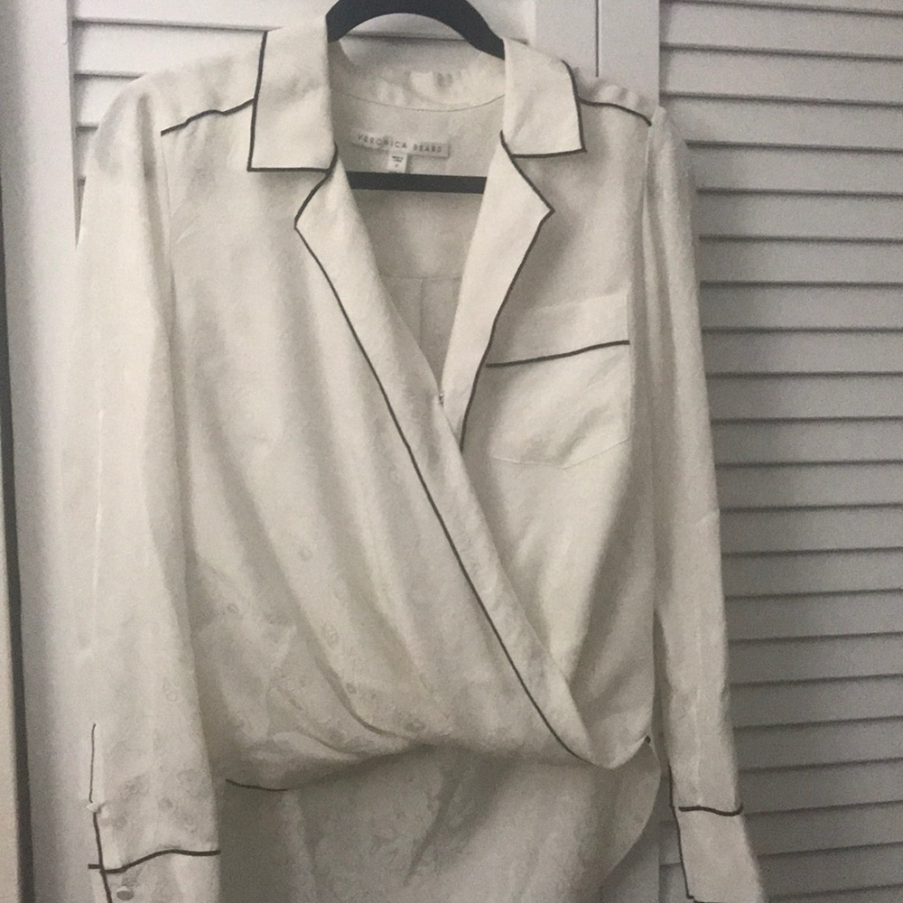 Veronica Beard top, size 6.